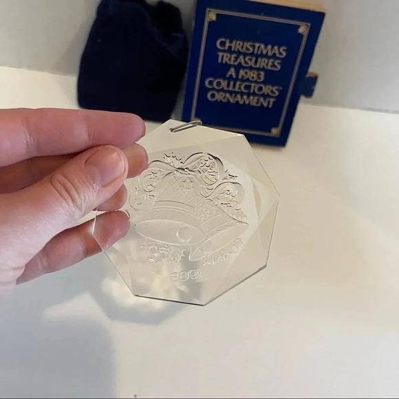 1983 CHRISTMAS TREASURES COLLECTOR'S ORNAMENT-ACRYLIC-IN ORIG. BOX - Picture 2 of 9